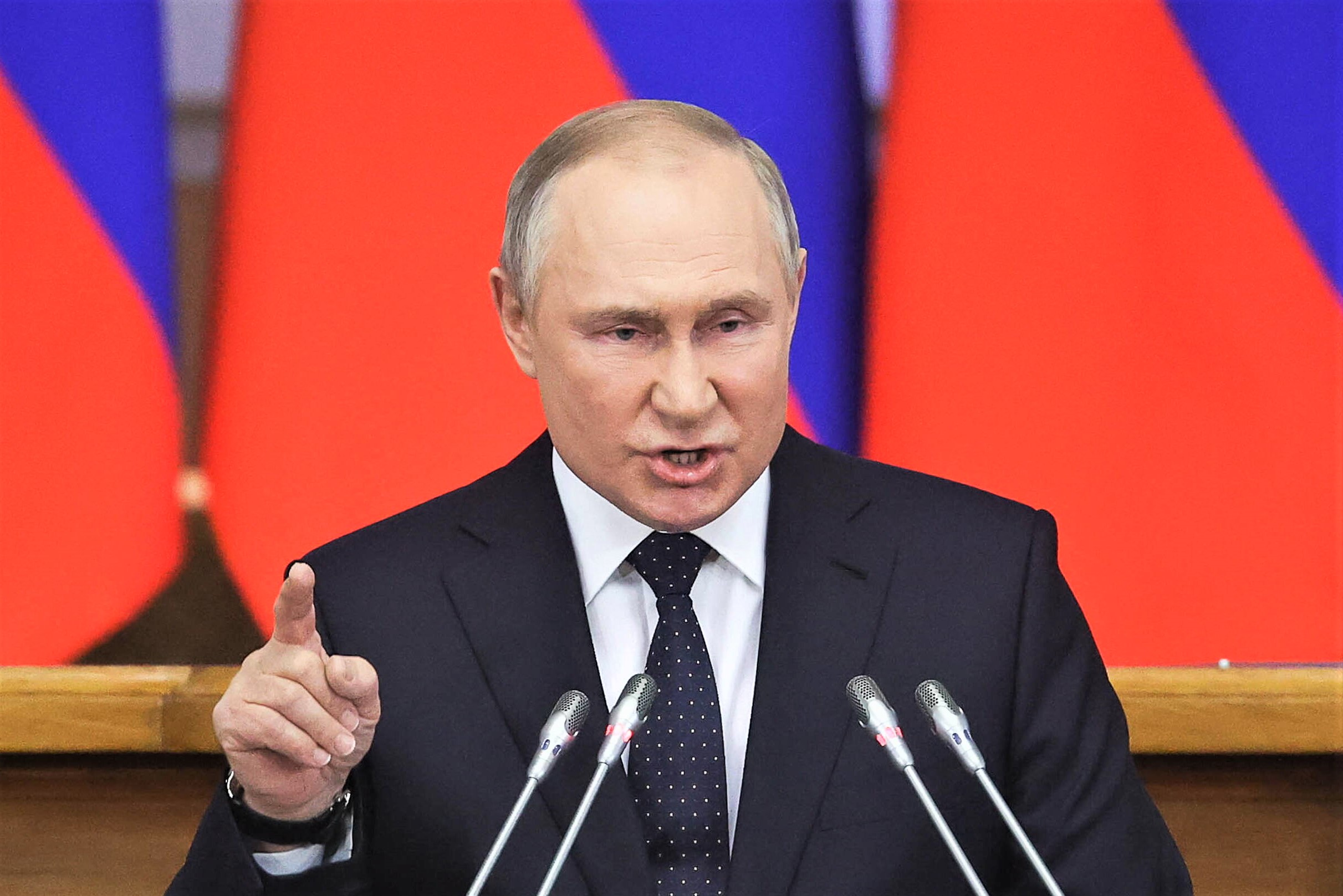 Kreml droht dem Westen mit Angriff! Russland hat die besten Waffen noch gar nicht eingesetzt!