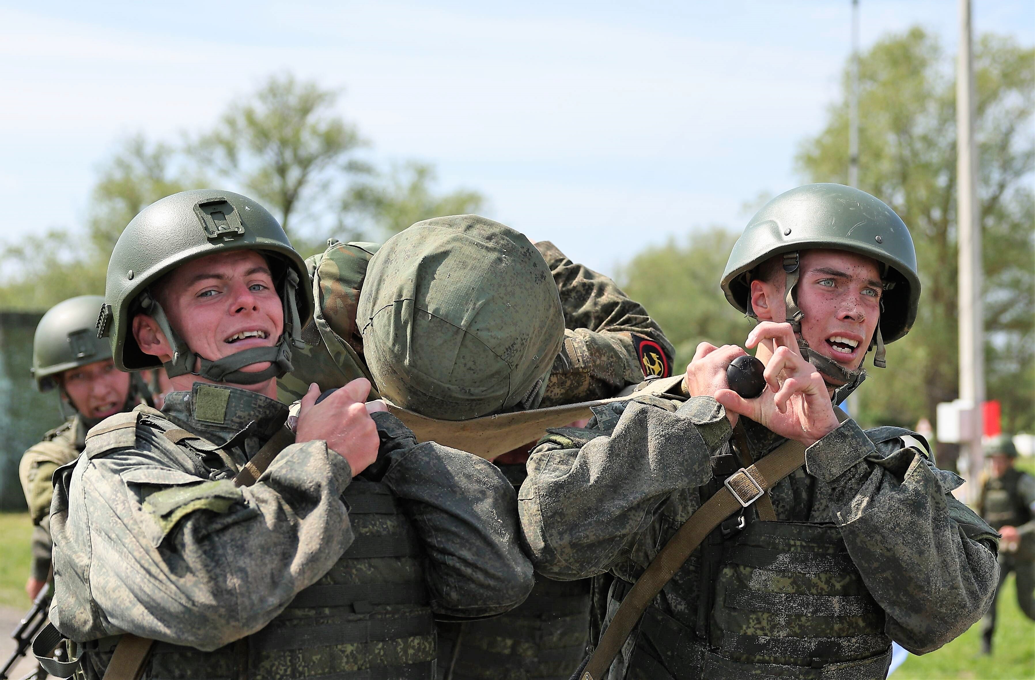 Russische Soldaten töten eigene Truppen! Schlechte Ausbildung führt zu schrecklichen Verlusten!