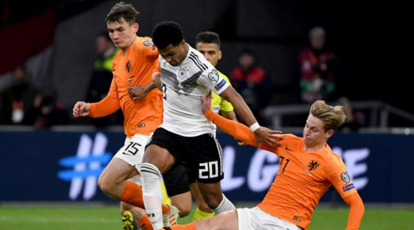 Fußball-Nationalspieler sticht Cousin nieder! 18 Monate Gefängnis!