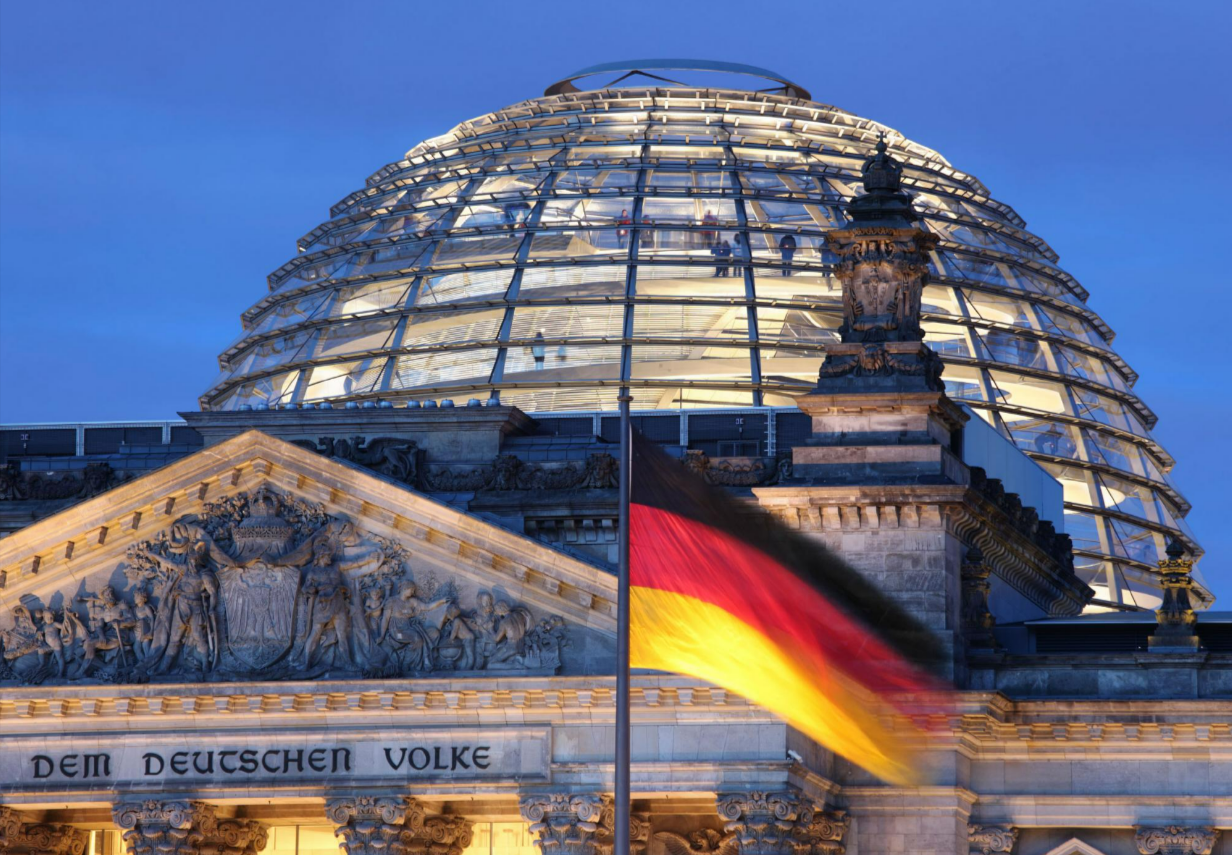 USA geben Reisewarnung für Deutschland raus! Amerikaner warnen vor hoher Terrorgefahr bei uns!