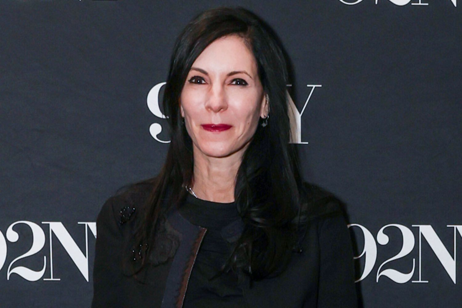 Jill Kargman Takes Her Viral 'Momfluencer' to the Big Screen — See Which Stars Pop Up