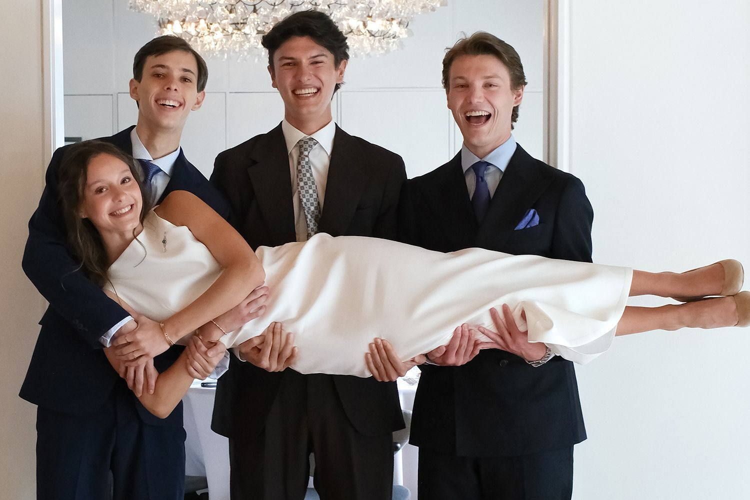 Countess Athena's Adorable Confirmation Moment Caught on Camera