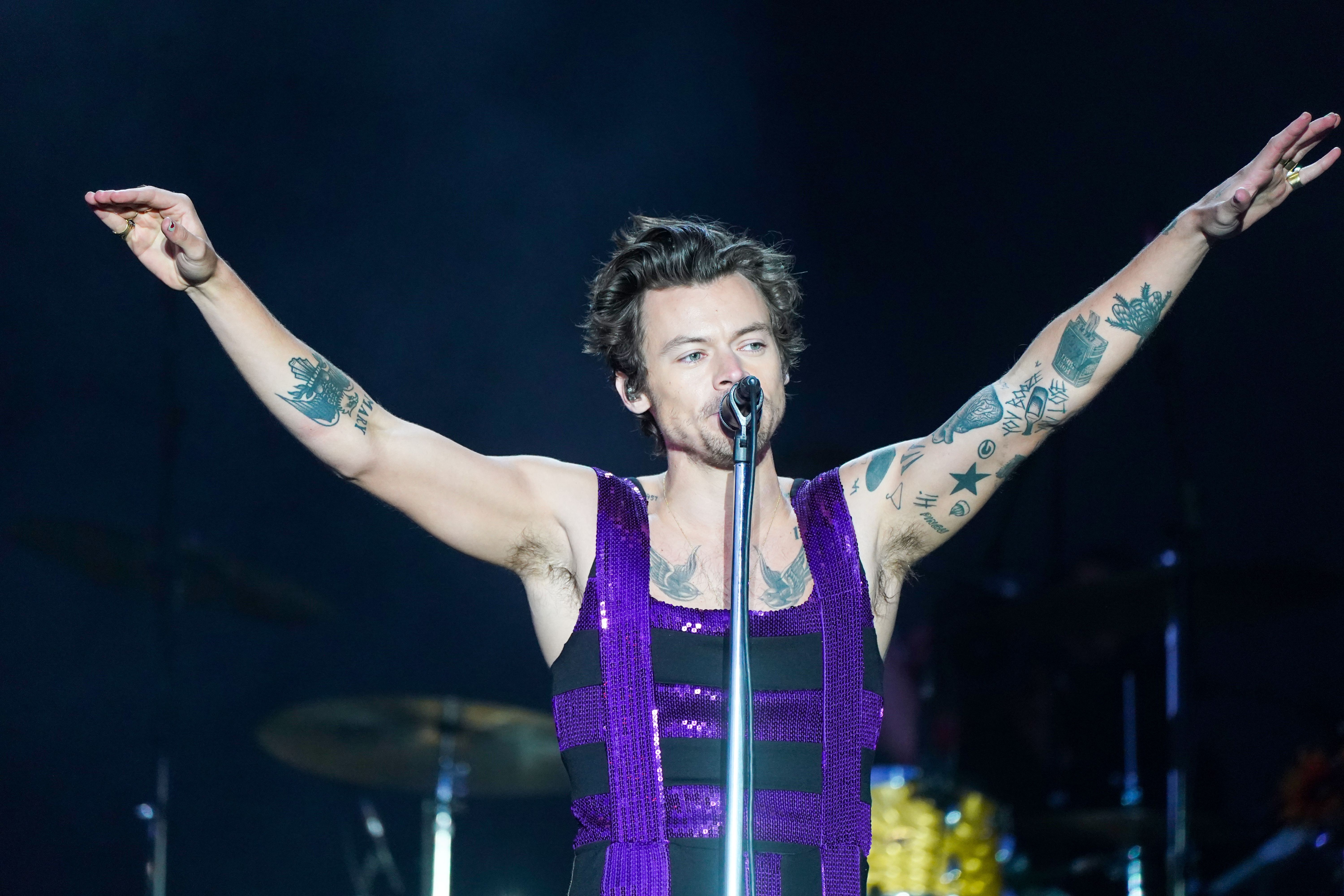 Waarom fans massaal Harry Styles-kaartjes dumpen — wat er echt aan de hand is