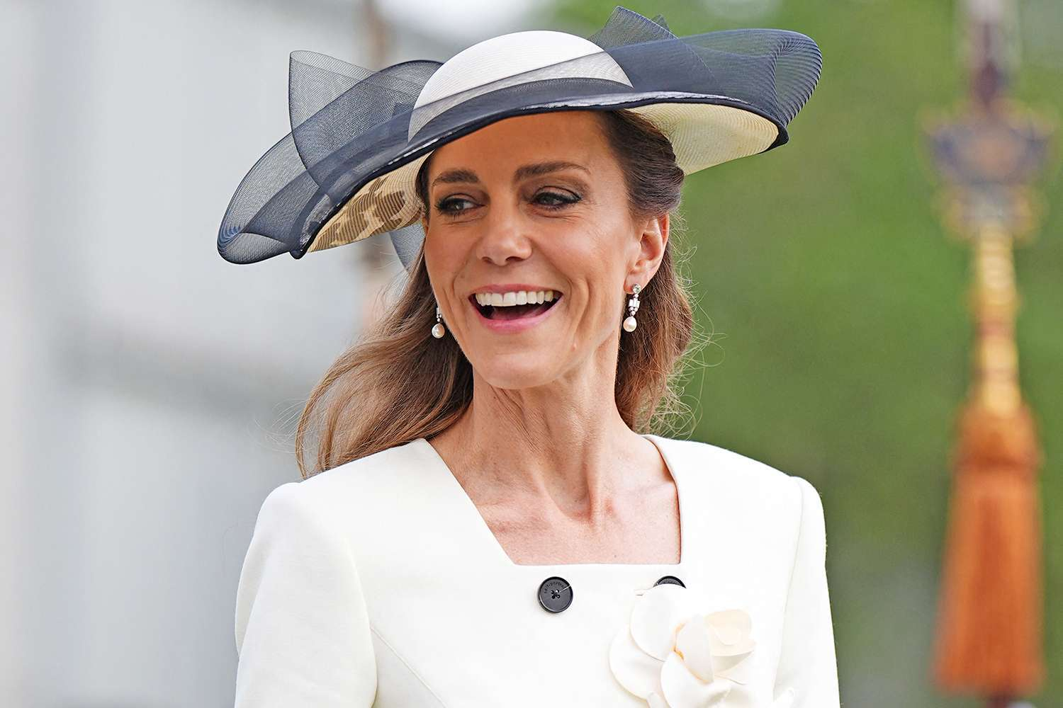 Kate Channels Diana and Elizabeth with Heirloom Pearls at Buckingham Party