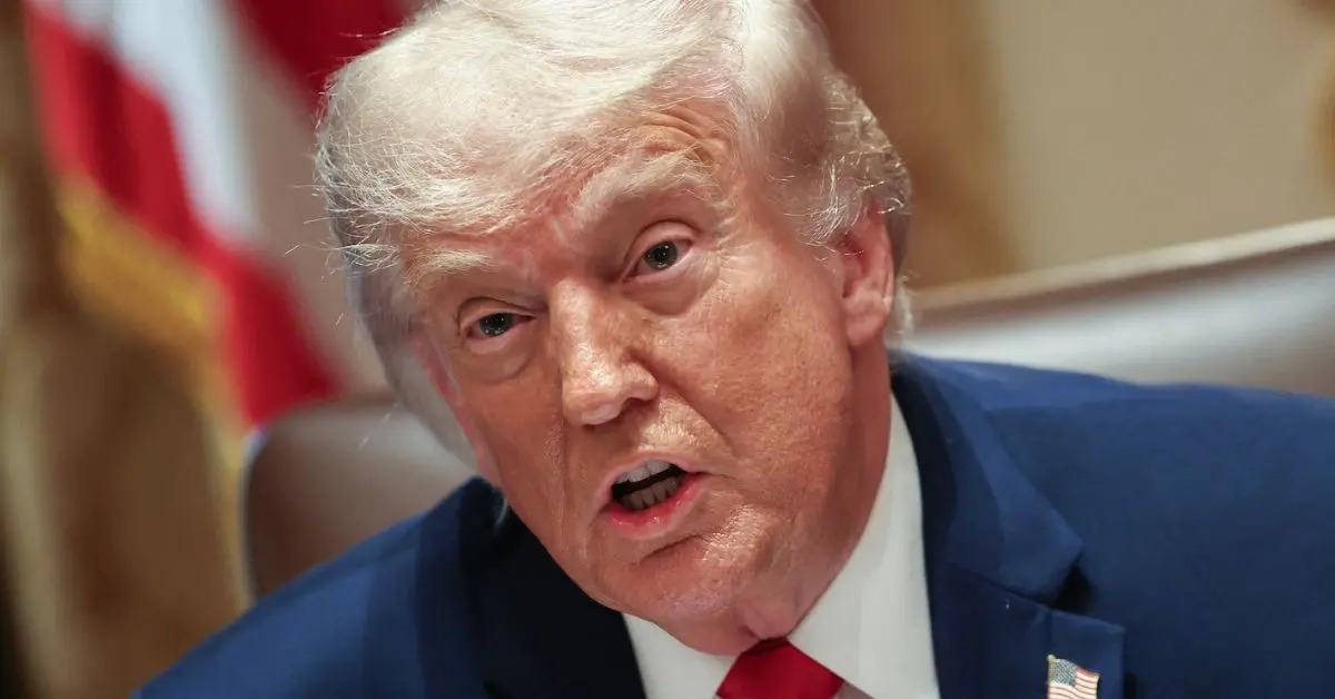 Calls for 25th Amendment Surge After Trump Mixes Up Iran and Venezuela at Cabinet Meeting