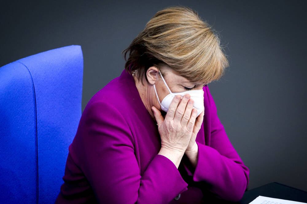 Überfall auf Angela Merkel! Alt-Kanzlerin auf offener Straße angegriffen! Was ist passiert?