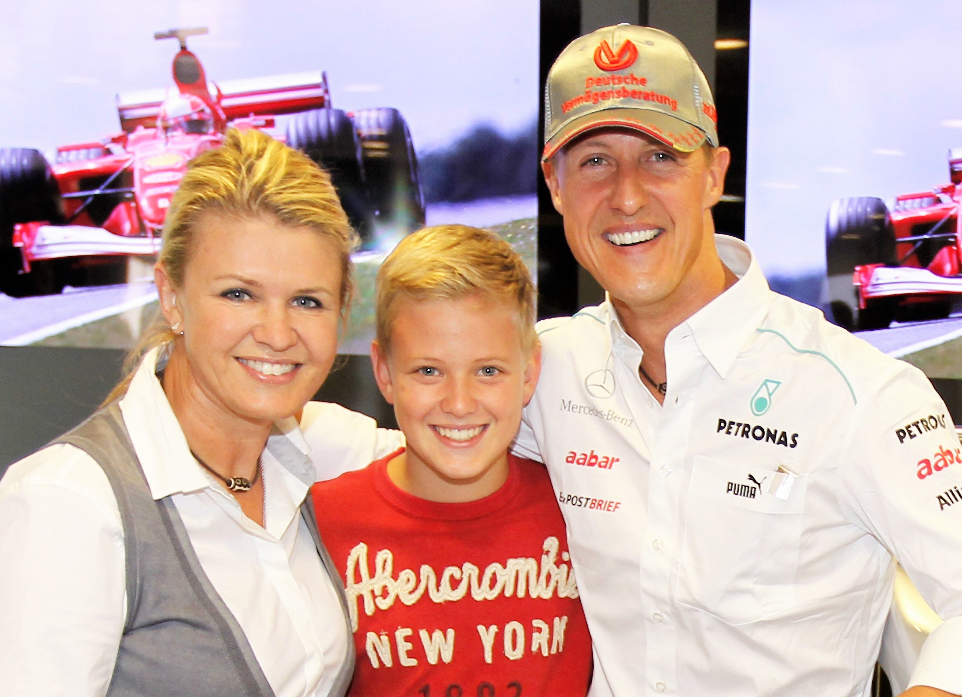 So geht es Schumi! Corinna Schumacher bricht ihr Schweigen - Sie spricht erstmals über den schlimmen Unfall