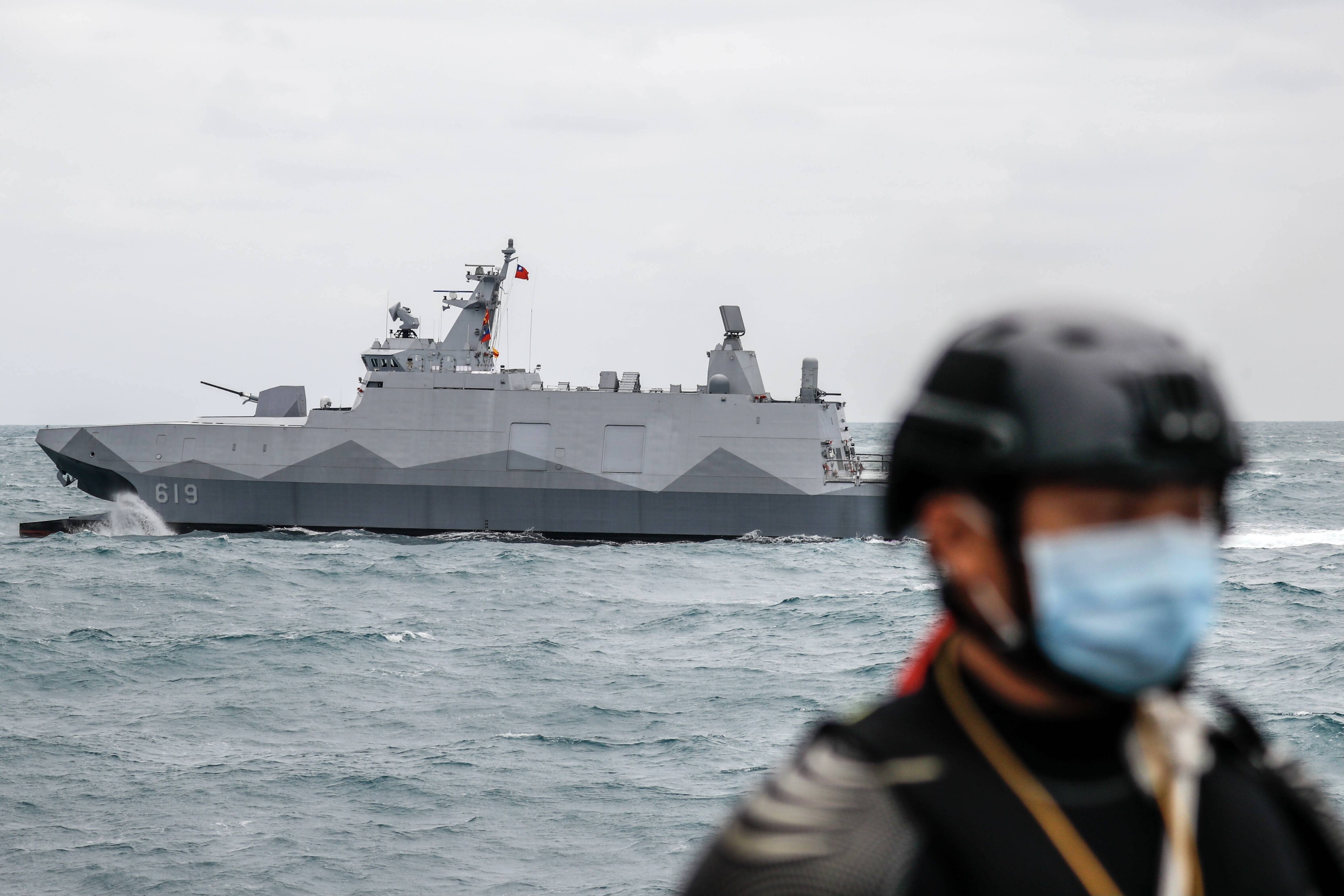 EILMELDUNG - Chinesische Armee entsendet Kampfjets und Schiffe Richtung Taiwan! Eskalation droht