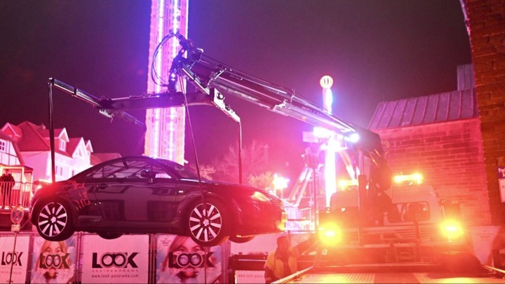 Schrecklicher Unfall auf der Autobahn - Betrunkener Ferrari-Fahrer verursacht tödlichen Crash