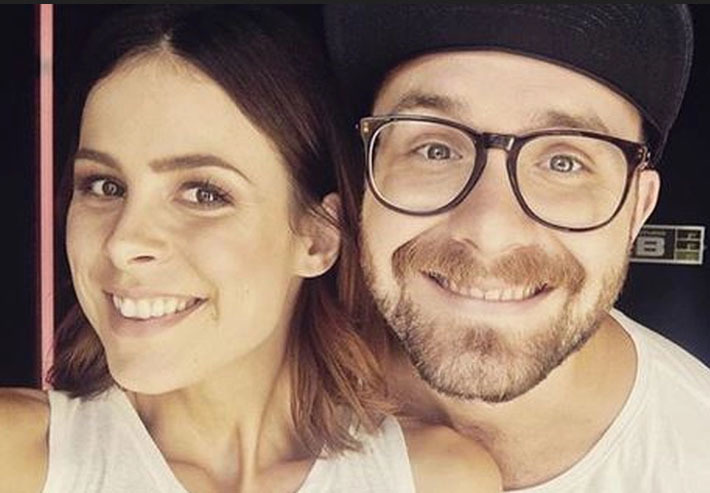 Nach über einem Jahr Funkstille! Lena Meyer-Landrut meldet sich mit mit bewegender Geste!