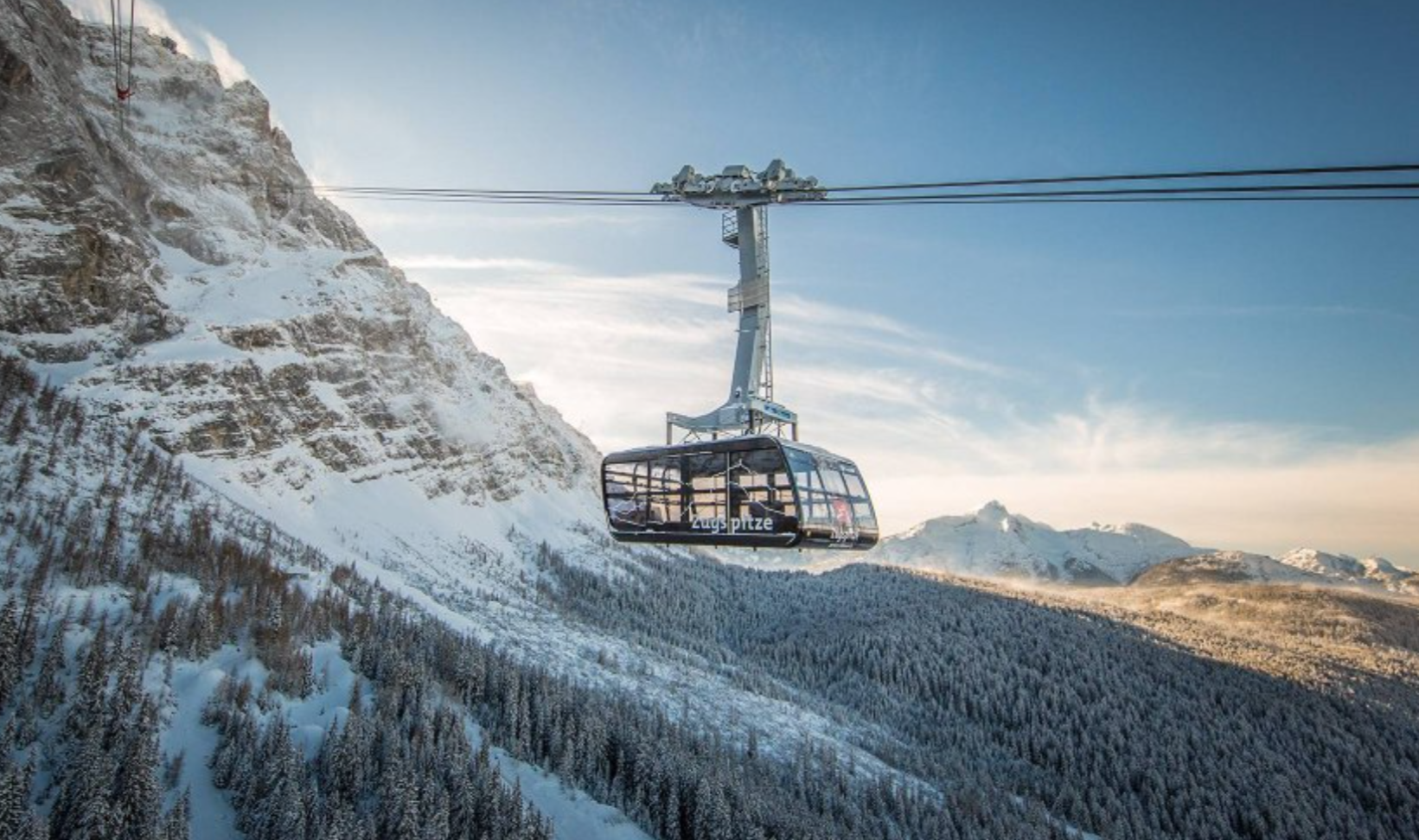 Tragödie in Skigebiet - Toter Urlauber in Skigondel entdeckt! 