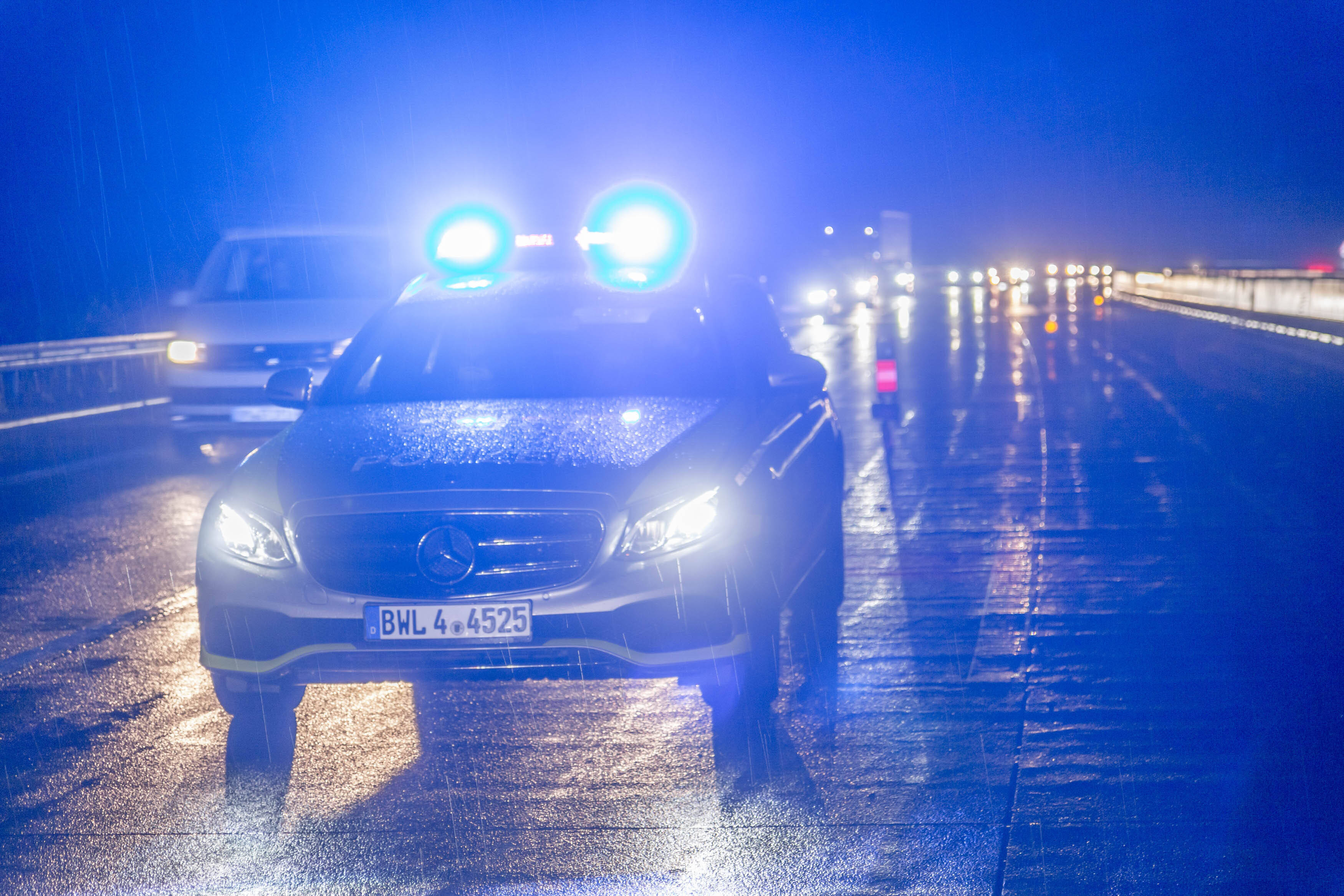 Lehrerin auf der A9 erschossen! Eine erschütternde Geschichte über Verrat und Trauer
